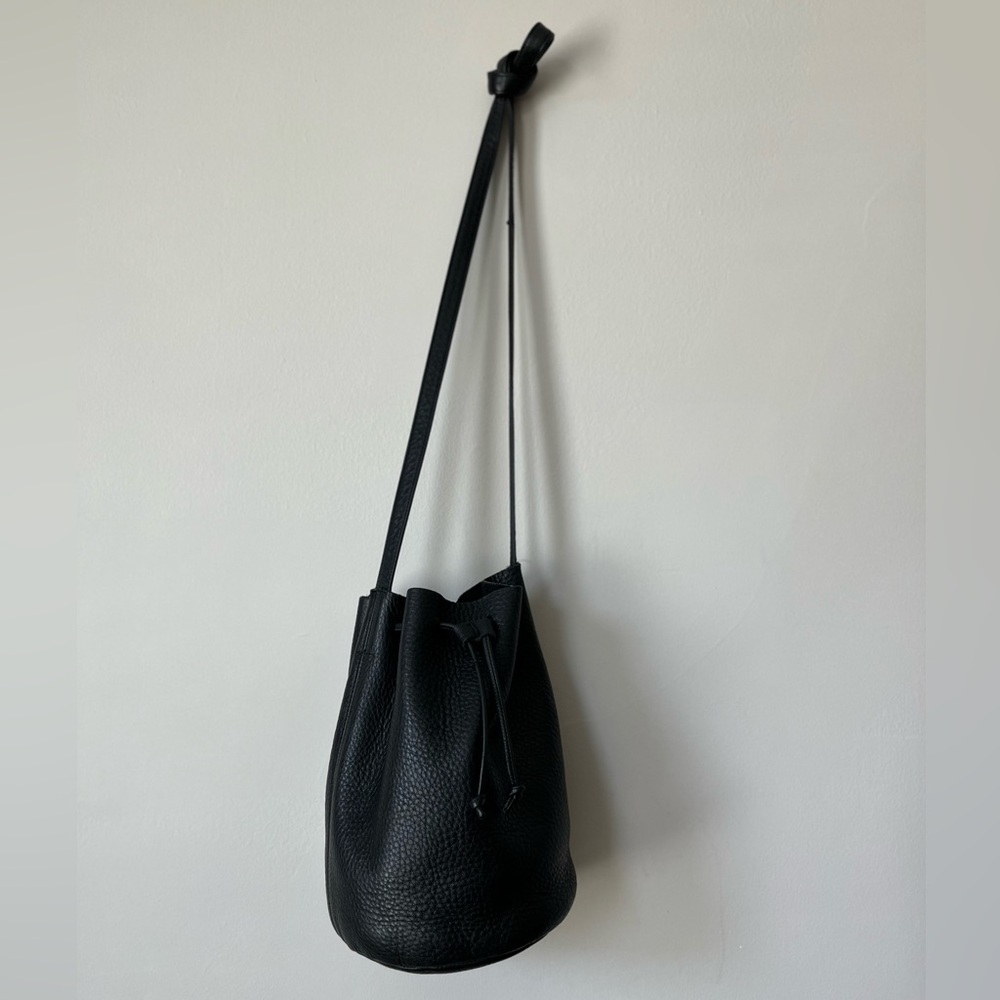 Black baggu leather handbag. Excellent condition